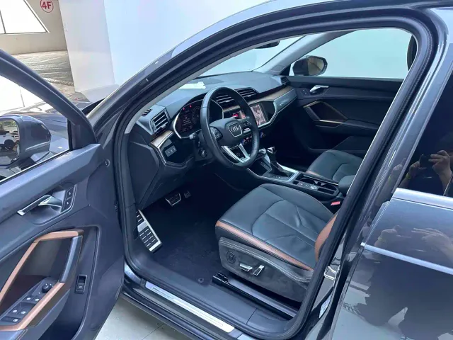 Audi Q3 — Фото автомобиля 9