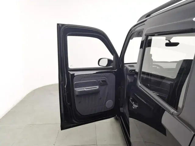 Wuling Zhiguang NEV — Фото автомобиля 8