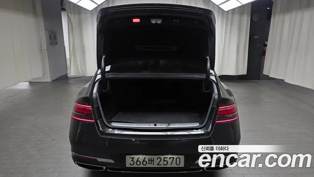 Genesis G90 Бензин 3.5 турбо AWD — Фото автомобиля 14
