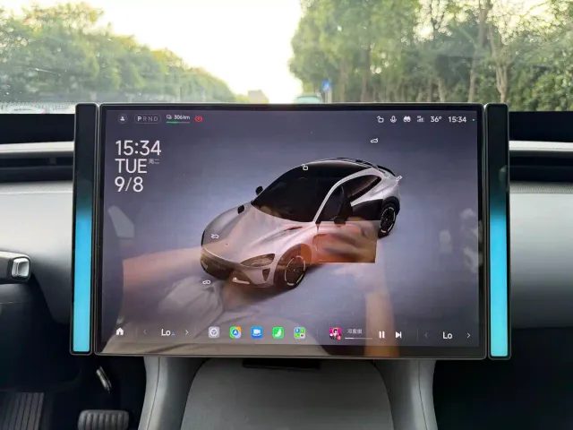 Xiaomi YU7 — Фото автомобиля 12