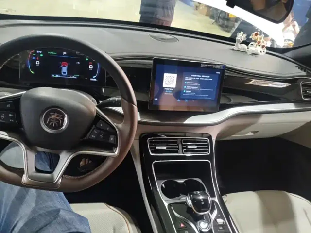 BYD Qin PLUS — Фото автомобиля 9