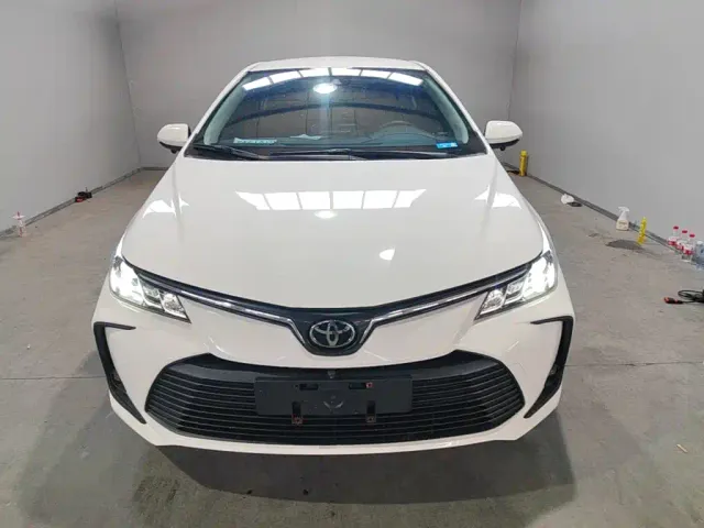 Toyota Corolla — Фото автомобиля 2