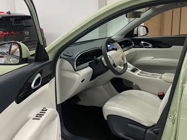 Geely Starry Wish — Фото автомобиля 8