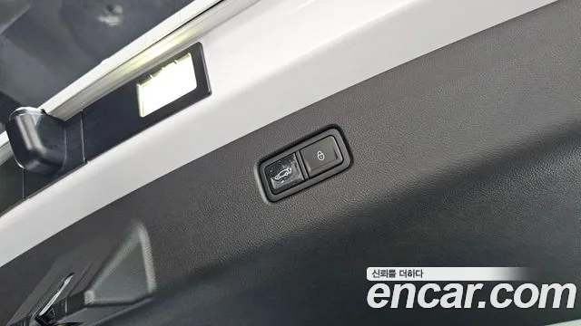 Genesis GV70 — Фото автомобиля 28