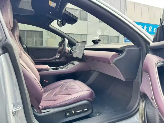Nio ET5 Touring — Фото автомобиля 4