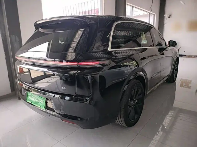 Li Auto L8 — Фото автомобиля 6