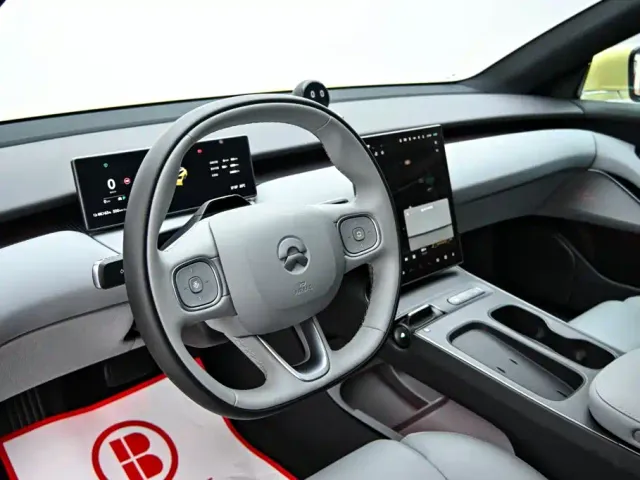 Nio ET5 Touring — Фото автомобиля 16