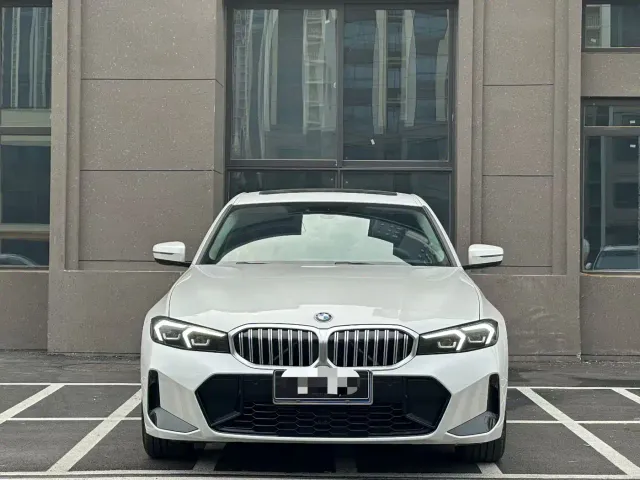 BMW 3 Series — Фото автомобиля 2