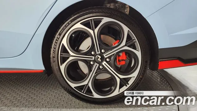 Hyundai AVANTE — Фото автомобиля 19