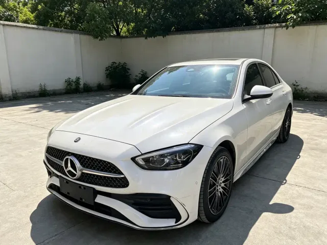 Фотография автомобиля — Mercedes-Benz C-Class