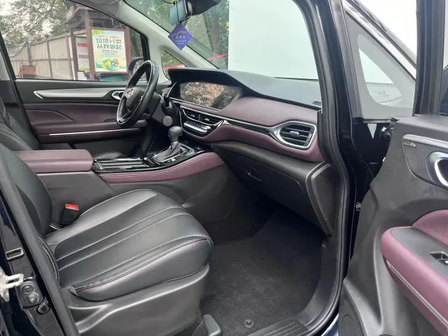GAC Trumpchi M6 — Фото автомобиля 10
