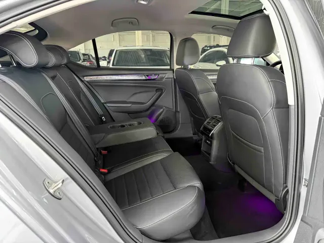 Skoda Superb — Фото автомобиля 18