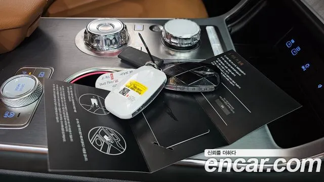 Genesis GV80 — Фото автомобиля 24