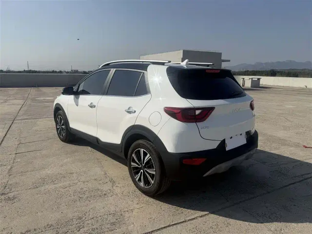 Kia KX1 — Фото автомобиля 9