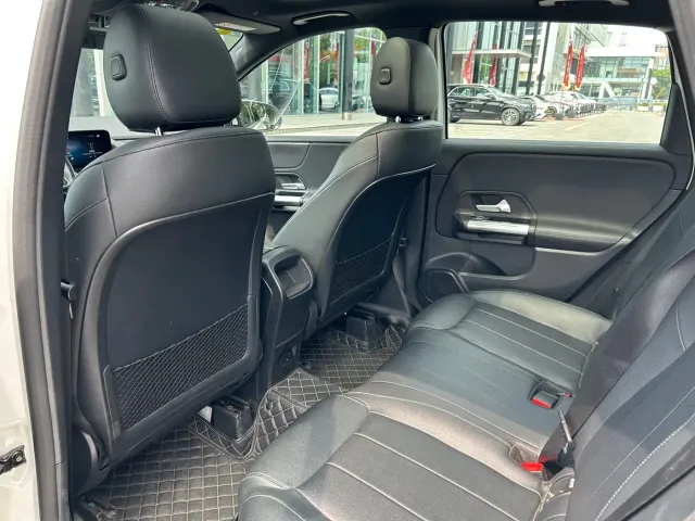 Mercedes-Benz B-Class — Фото автомобиля 11