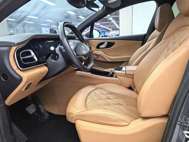 Roewe Feifan R7 — Фото автомобиля 4