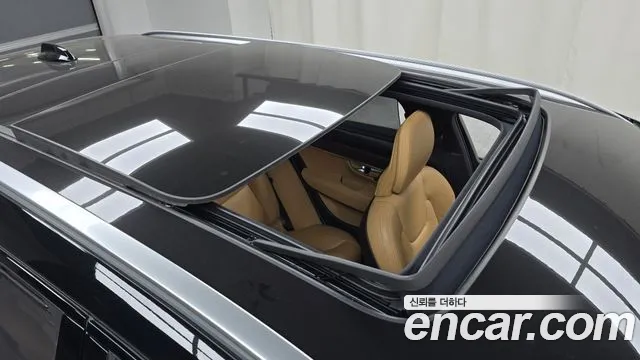 Вольво V90 — Фото автомобиля 23