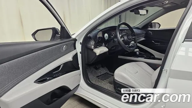 Hyundai Avante — Фото автомобиля 15