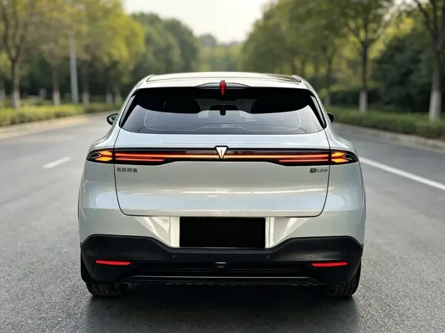 Deepal S05 — Фото автомобиля 5