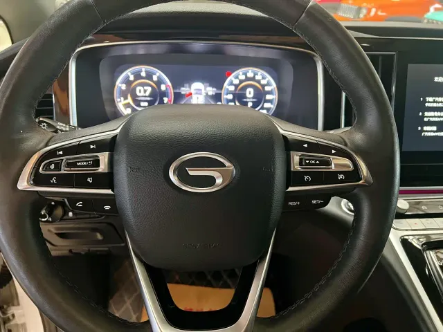 GAC Trumpchi M8 — Фото автомобиля 10
