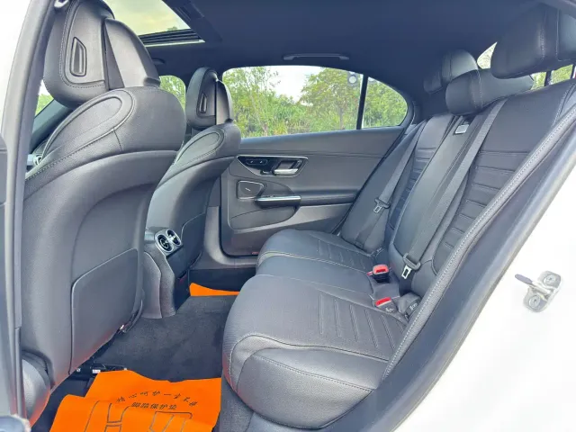 Mercedes-Benz C-Class — Фото автомобиля 12