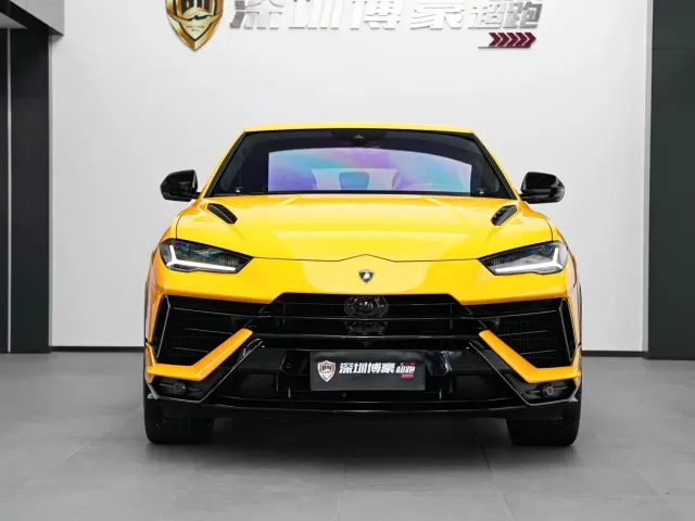 Lamborghini Urus — Фото автомобиля 6