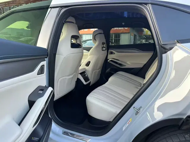 BYD Song L EV — Фото автомобиля 10