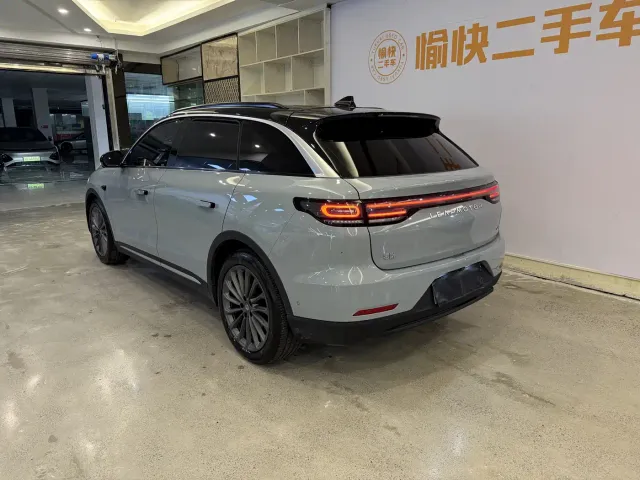 Leapmotor C11 — Фото автомобиля 7