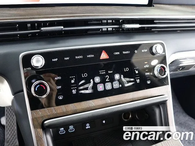 Genesis GV80 — Фото автомобиля 10