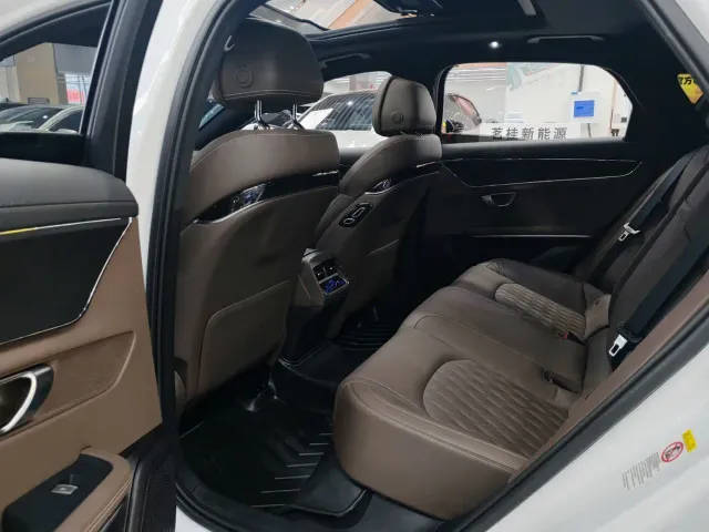 BYD Han — Фото автомобиля 7