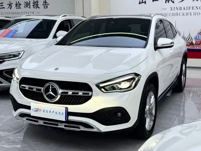 Фотография автомобиля — Mercedes-Benz GLA-Class