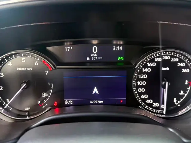 Cadillac CT5 — Фото автомобиля 12