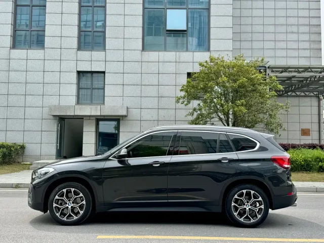 BMW X1 — Фото автомобиля 10