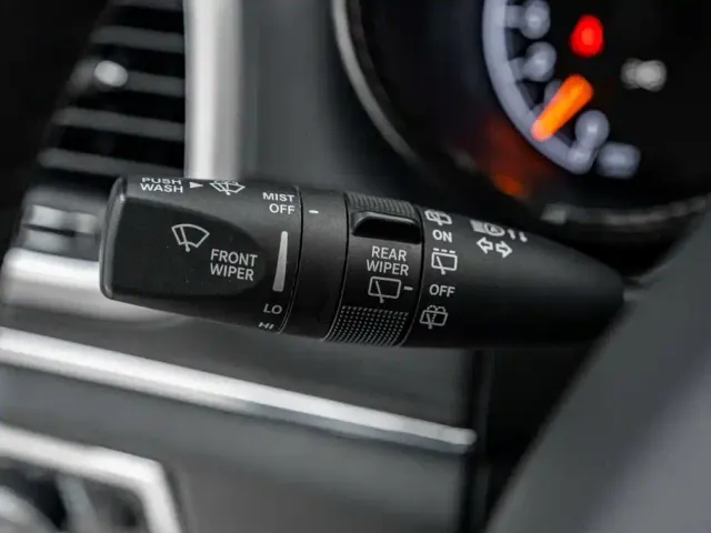 Jeep Grand Cherokee — Фото автомобиля 11