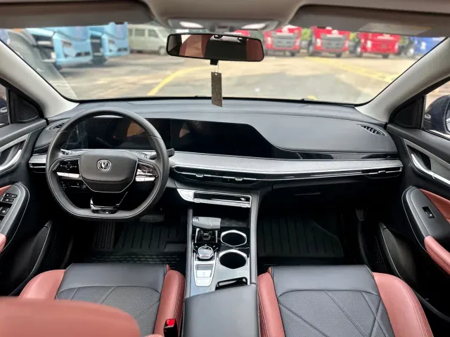 Changan Eado — Фото автомобиля 8
