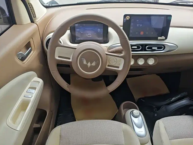 Wuling Hongguang Mini EV — Фото автомобиля 10