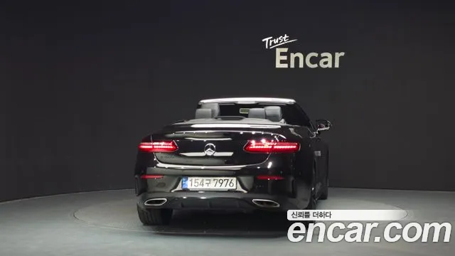 Mercedes-Benz E-Class — Фото автомобиля 4