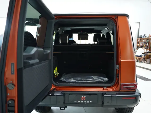 Mercedes-Benz G-Class — Фото автомобиля 10