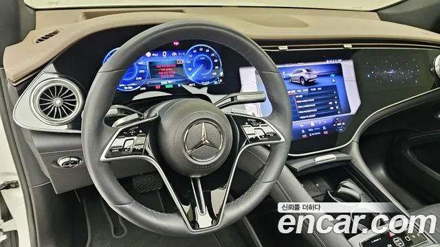 Mercedes-Benz EQS — Фото автомобиля 13