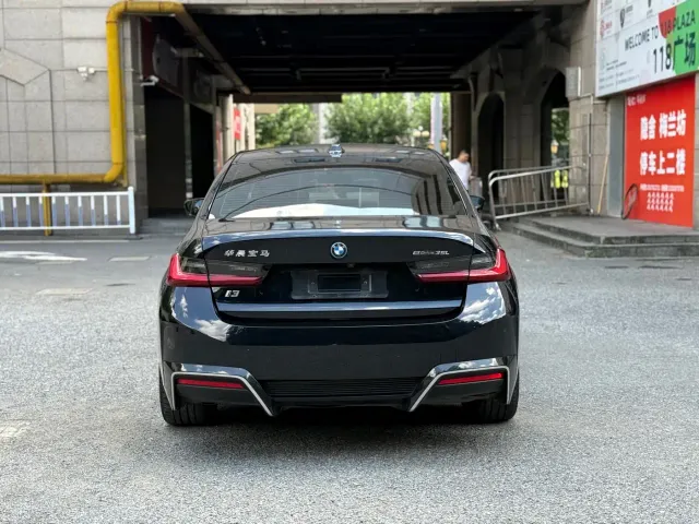 BMW i3 — Фото автомобиля 8