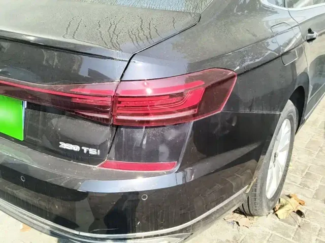 Volkswagen Passat — Фото автомобиля 7