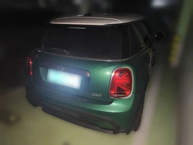 MINI Hatch — Фото автомобиля 4