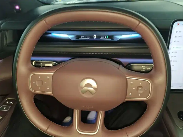 Nio ES8 — Фото автомобиля 10