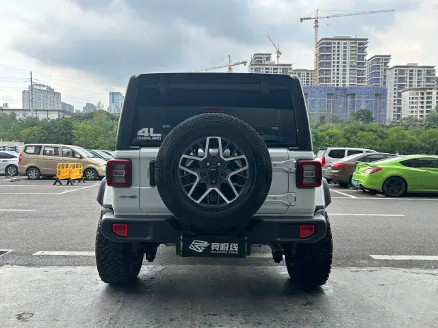 Jeep Wrangler 4xe — Фото автомобиля 13