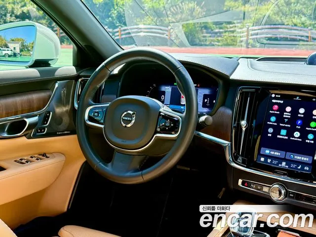 Volvo S90 — Фото автомобиля 13