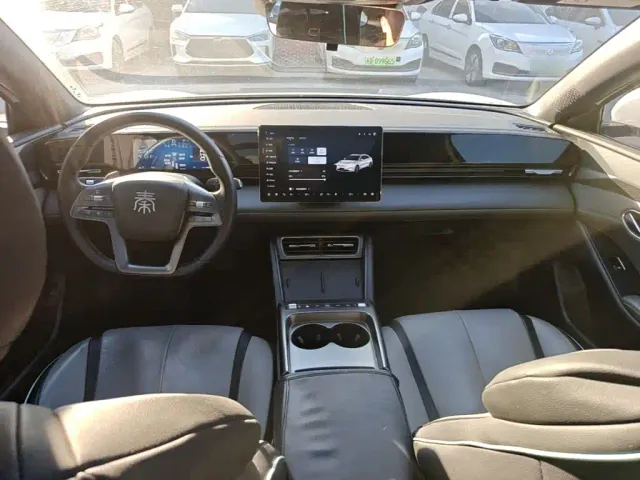 BYD Qin L — Фото автомобиля 9