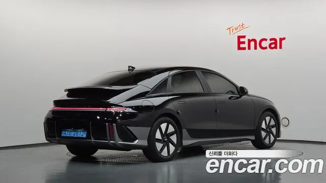 Hyundai Ioniq 6 — Фото автомобиля 2