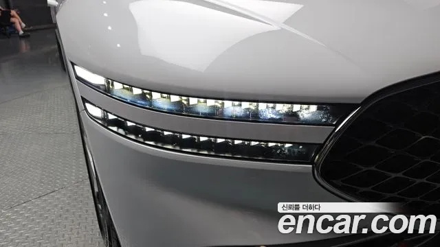 Genesis G90 Бензин 3.5 Turbo e-S/C AWD LWB — Фото автомобиля 13