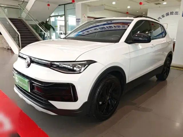 Фотография автомобиля — Volkswagen Tharu