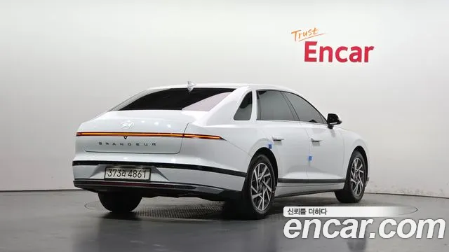 Hyundai Grandeur GN7 — Фото автомобиля 2